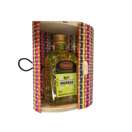 Baúl mini con licor miniatura de hierbas