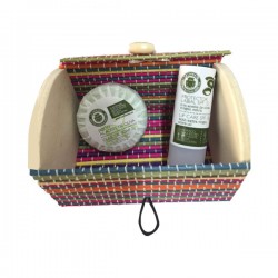 Set de cosmética natural en baúl empresas