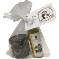 Combinación de aceite y mermelada de arándanos para regalar a invitados