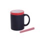 Taza de cerámica y pizarra