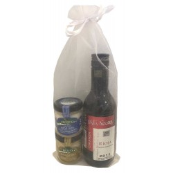 Miniaturas gourmet de vino con tarritos de queso