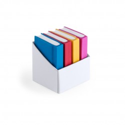 Detalle para niños con gomas en forma de libro
