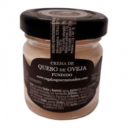 Tarro de crema de queso de oveja para eventos