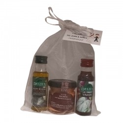 Pack con paté, aceite y vinagre para detalles