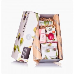 Pack con productos de cosmética natural para mujer