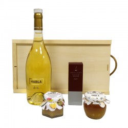 Estuche para regalo con productos gourmet en caja de madera