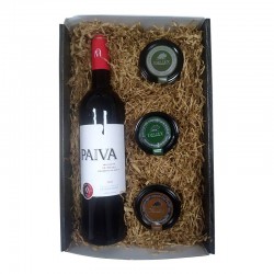 Cesta navidad pequeña con Payva y combinación de cremas de queso gourmet para empresa